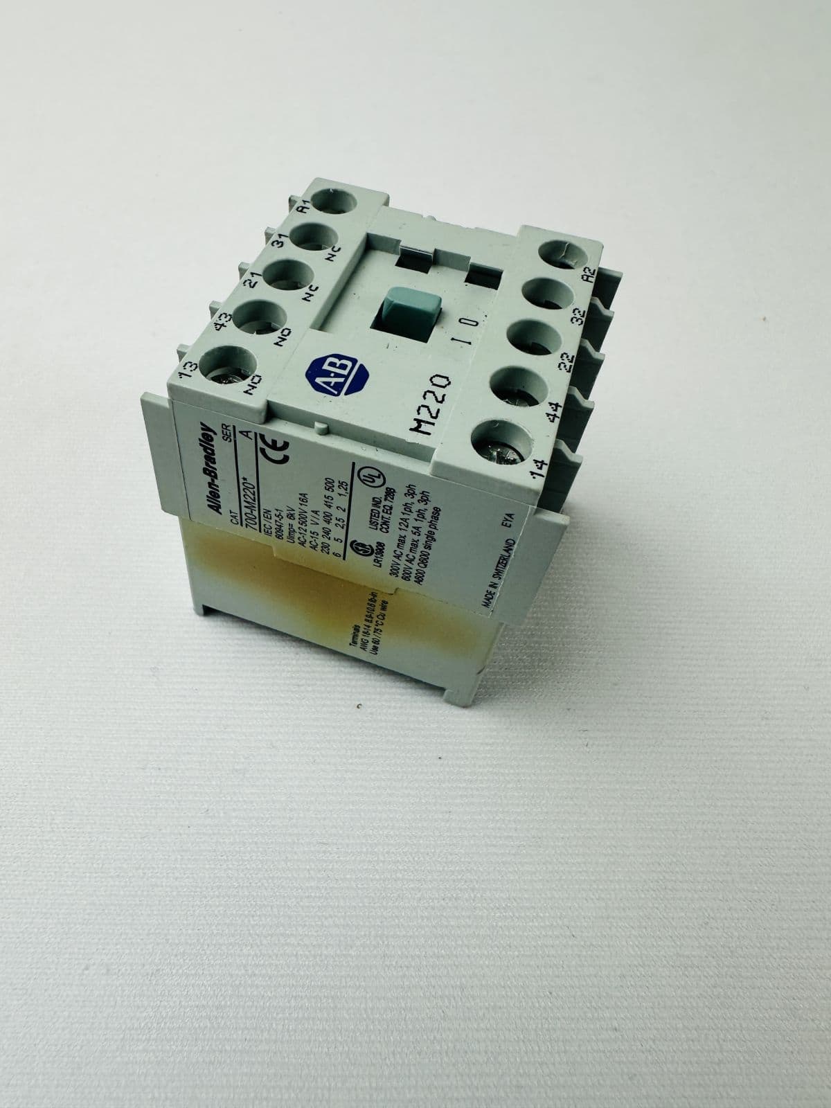 700-M220 3