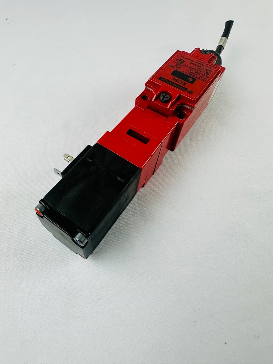 XCSL789B3 4